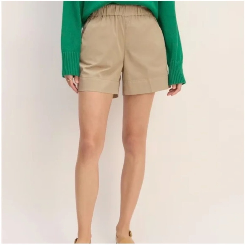 Everlane Women's Tan organic cotton Shorts. Size Xs. New